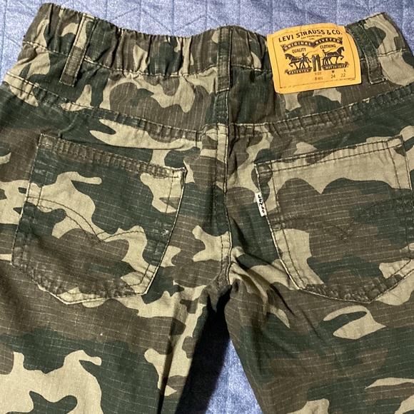 Boys Levi Camouflage Adjustable Joggers Pre-Owned - Picture 9 of 15